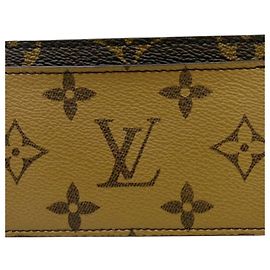 Louis Vuitton Monogram Reverse Card Case Marrom Camelo