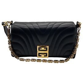Givenchy Pequena Bolsa de Ombro 4G Acolchoada em Pele de Vitelo Macia Preta Preto