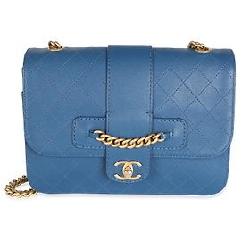 Bolsa de aba Chanel Blue Quilted Calfskin com corrente frontal Azul