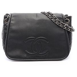 Borsa a tracolla Chanel Matelassé Full Flap Nero