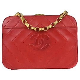 Chanel Camera Chevron Lambskin Medium Rot