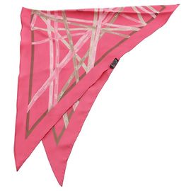 Hermès Pañuelo Triangular Hermes Pointu Bolduc Castaño Rosa