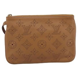 Louis Vuitton Selene Pochette Mahina Leather PM Kamel