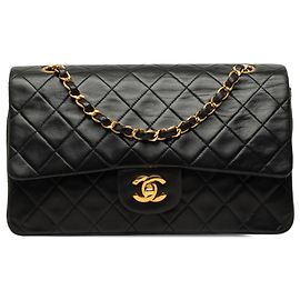Chanel Black Medium Classic Lambskin Double Flap Negro