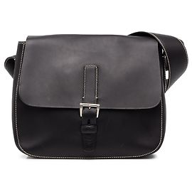 Prada Messenger-Tasche aus schwarzem Kalbsleder mit Schnalle Schwarz
