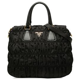 Prada Satchel aus schwarzem Tessuto Gaufre Schwarz