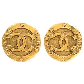 Chanel Gold CC runde Clip-On Ohrringe mit vergoldetem Logo Golden