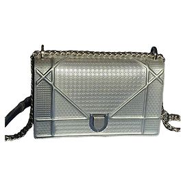 Dior Diorever Bolso de piel plateada Plata