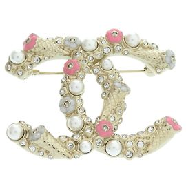 Broche Chanel Coco Mark de perlas falsas Rosa Blanco Dorado