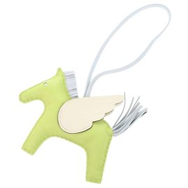 Hermès Hermes Rodeo Pegasus MM Handbag Charm Verde