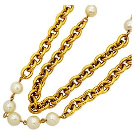 Collana Chanel placcata in oro con perle finte D'oro