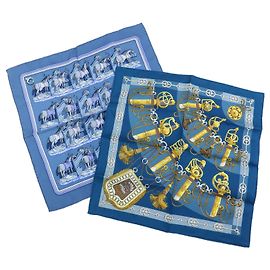 Hermès Carré 42 Sciarpa in seta blu Blu