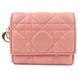 Christian Dior Lady Dior Cartera Compacta Trifold de Charol con Relieve Cannage Rosa