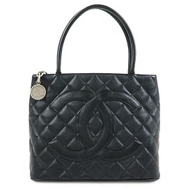 Chanel Medallion Caviar skin Negro
