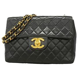 Bolso de hombro Chanel de piel de cordero negra Negro