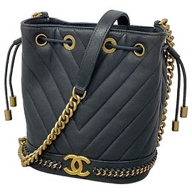Sac à épaule Chanel en cuir bleu marine Bleu Marine