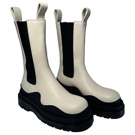 Bottega Veneta – Lederstiefel Sea Salt mit schwarzen Sohlen – Größe 38 Schwarz Weiß