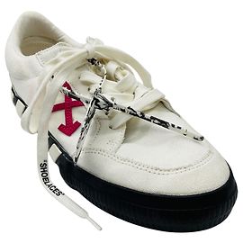 Off White Sapatilhas baixas em lona vulcanizada Off-White White / Black Multi com detalhe Zip Tie Branco