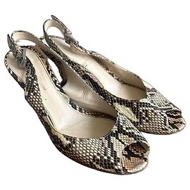 Gianvito Rossi Escarpins Python Print Cuir Beige Noir Noir Beige