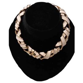Set Collana e Bracciale Givenchy in metallo dorato e smalto bianco Bianco D'oro