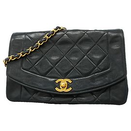 Borsa a tracolla Chanel Diana con catena in pelle d'agnello nera Nero