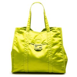Borsa Tote e a tracolla Fendi in nylon verde Verde