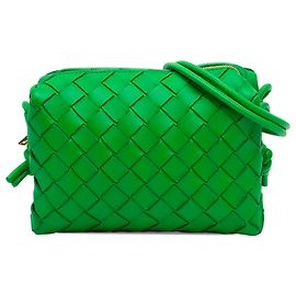 Sac caméra Bottega Veneta Mini Intrecciato Loop en agneau vert Vert