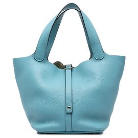 Hermès Blue Clemence Picotin Lock 18 Bleu Bleu clair