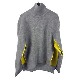 Salvatore Ferragamo Ferragamo Poncho aus Wollmischgewebe in Grau mit gelbem Innenfutter Grau Gelb