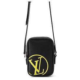 Bolsa de Ombro Louis Vuitton Epi Danube PM Preto
