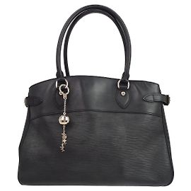 Louis Vuitton Passy Epi Leather GM Noir