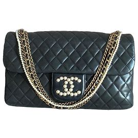 Chanel bag Black