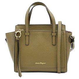 Bolsa de Ombro e Tote Salvatore Ferragamo Khaki Caqui