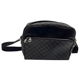 Bolso bandolera Louis Vuitton Damier Graphite Negro
