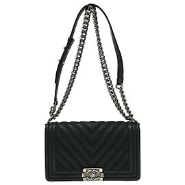 Chanel Boy Flap Chevron Lambskin New Medium Noir