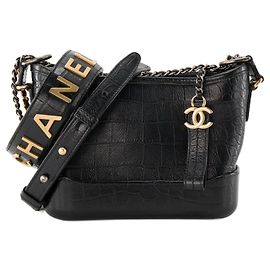 CHANEL - Bolsa de ombro Gabrielle mini Chanel em couro com relevo de crocodilo preto Preto