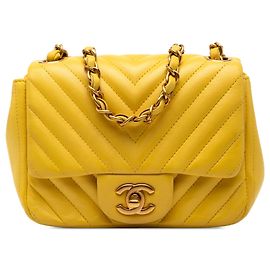 Gelbe Chanel Mini Square Classic Chevron Lammleder Umhängetasche mit Single Flap Gelb