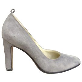 Andrea Pfister Grey Suede Pumps Grey