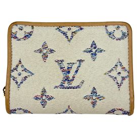 Louis Vuitton Portefeuille Lou Bi-fold Wallet Beige