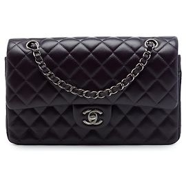Chanel Purple Medium Classic Lambskin Double Flap Outro Roxo