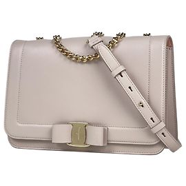 Bolsa de ombro em couro rosa Salvatore Ferragamo Rosa