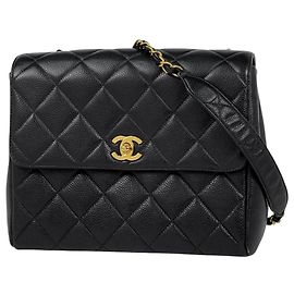Bolso de hombro Chanel Matelassé en negro Negro