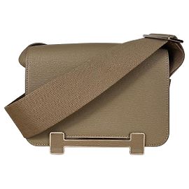Hermès Geta Shoulder Bag Taupe Grained Leather Taupe