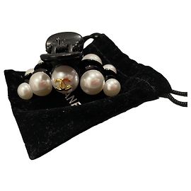 Molletta Chanel Perle e Oro Bianco Gold hardware