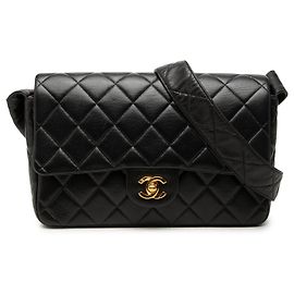 Chanel Black CC Quilted Lambskin Single Flap Preto