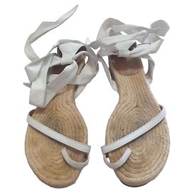 Hermès Sandálias gladiadoras em couro branco Branco