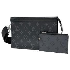 Louis Vuitton Gaston Wearable Wallet Shoulder Bag Black Monogram