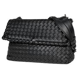Bottega Veneta Schultertasche aus schwarzem Leder Schwarz