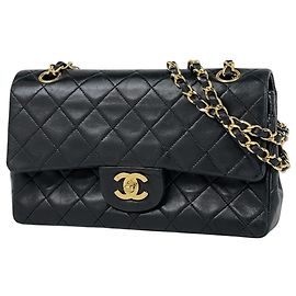 Bolsa de Ombro Chanel Matelassé Preto
