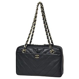 Bolso de hombro Chanel de piel negra Negro